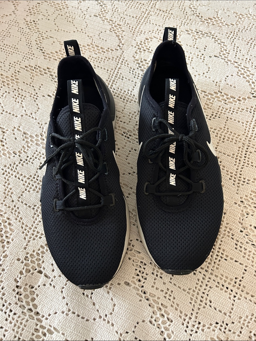 Nike Black and White Men's Casual Sneakers